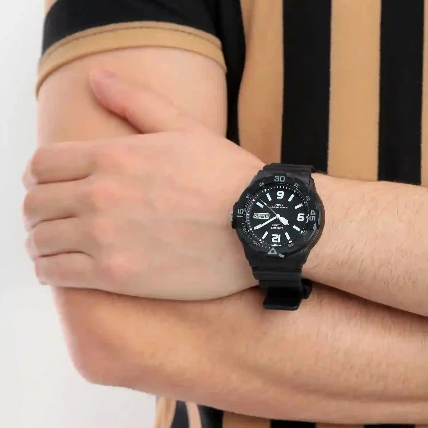 Casio Sports Day-Date Resin Strap Men's Watch MRW-200H-1B2VDF