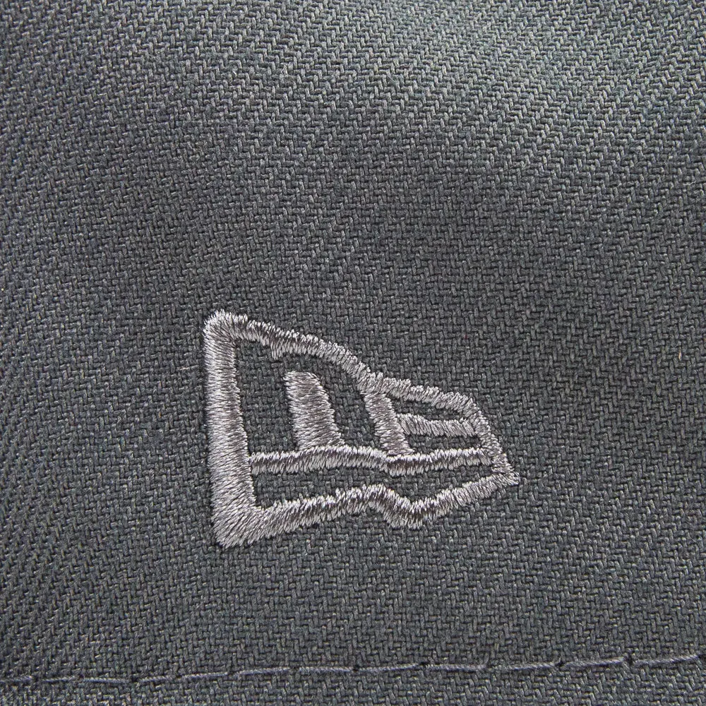 Cincinnati Reds 75 World Series Commissioner Fitted Cap (Dark Grey)
