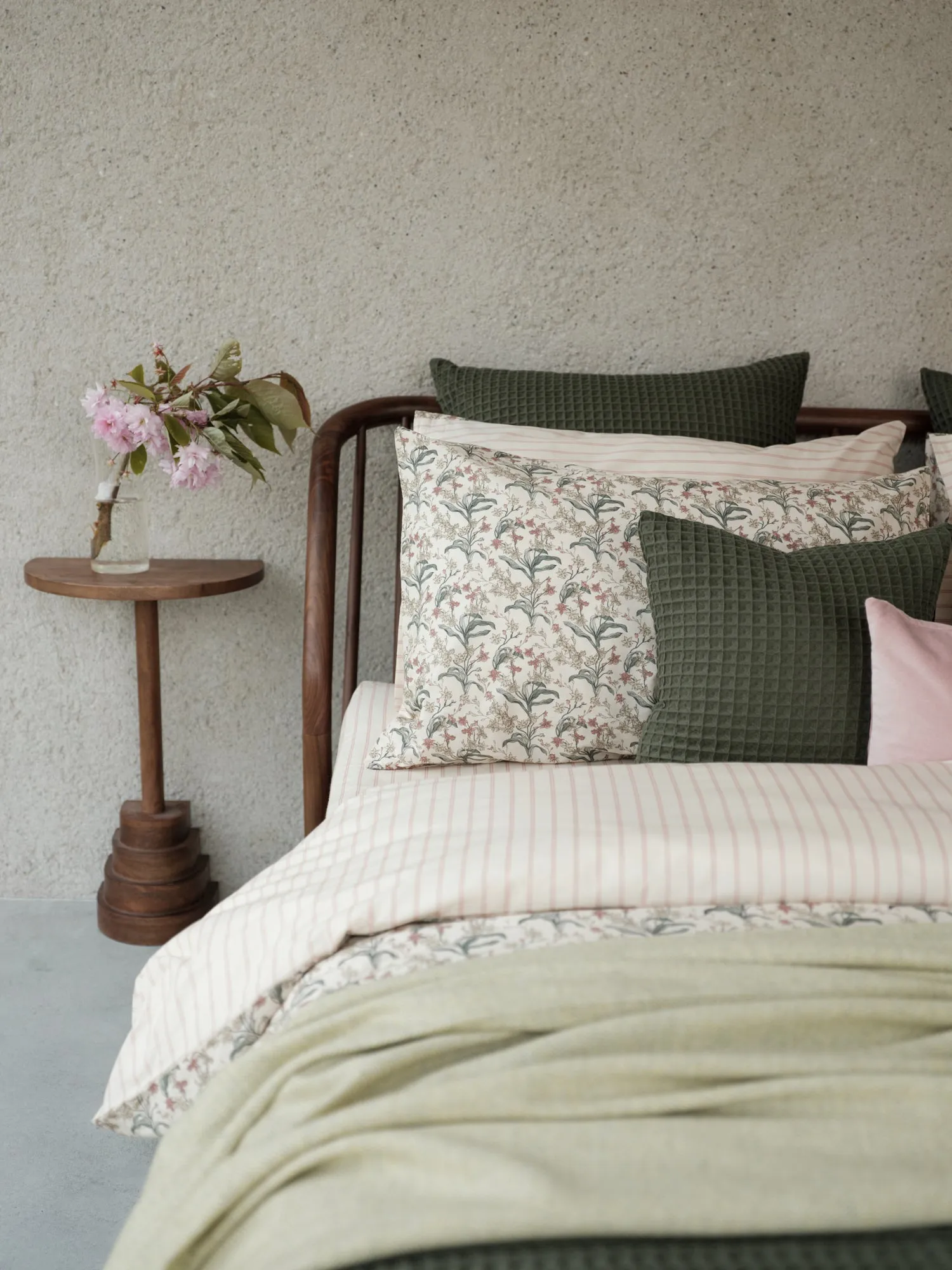 Foxford Romantic Blossom Duvet Set