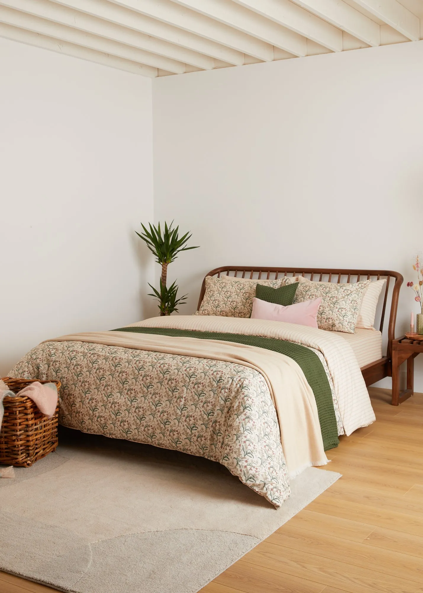 Foxford Romantic Blossom Duvet Set