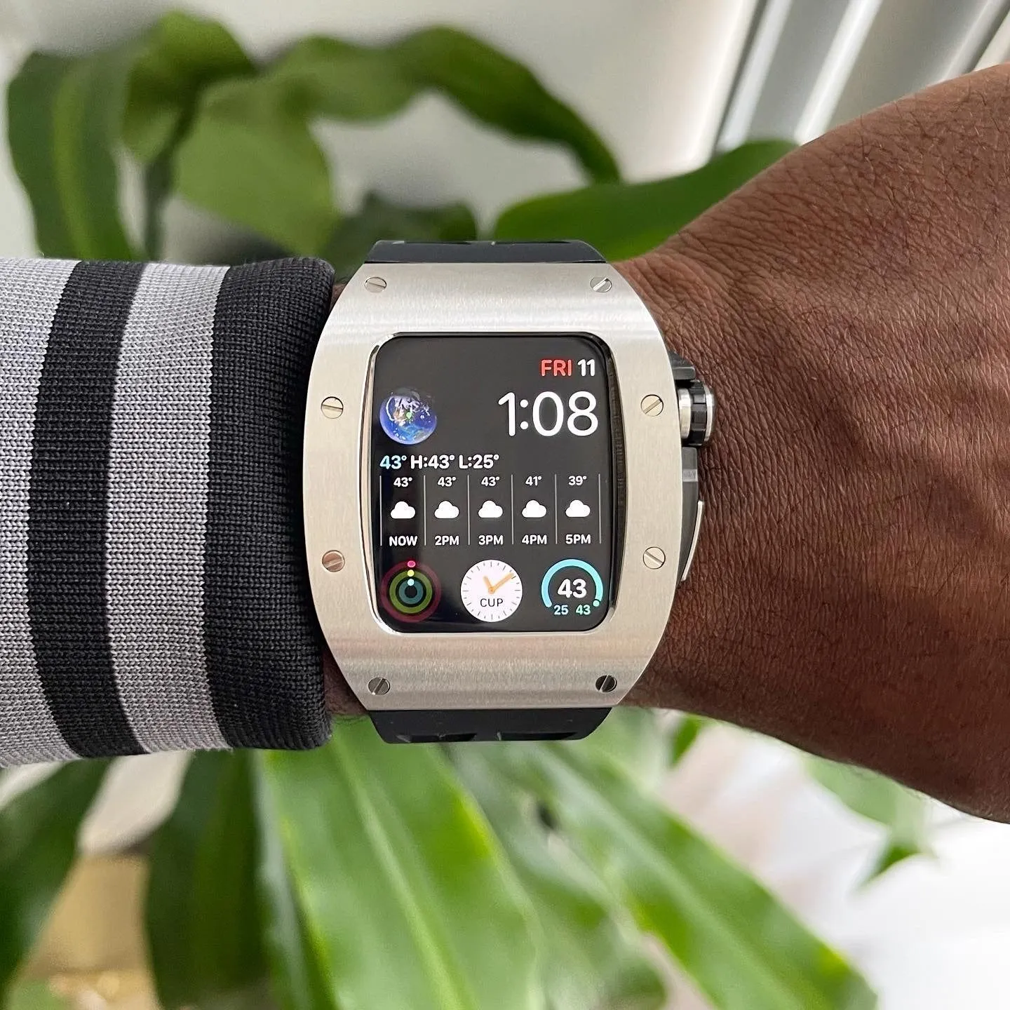 Silver/black Smartwatch Sports case