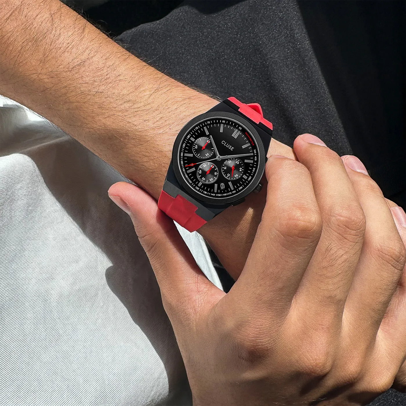 Vigoureux Chrono Watch Silicone Red, Black Colour
